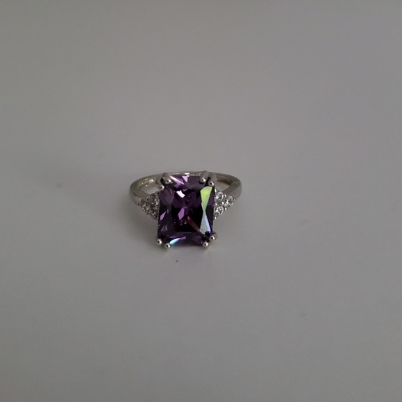 Gorgeous Sterling silver Amethyst ring NIB - Picture 5 of 9